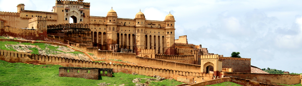 Amber Fort, Jaipur - 24 X 7 Helpline    :
  +91 - 97 20 636363